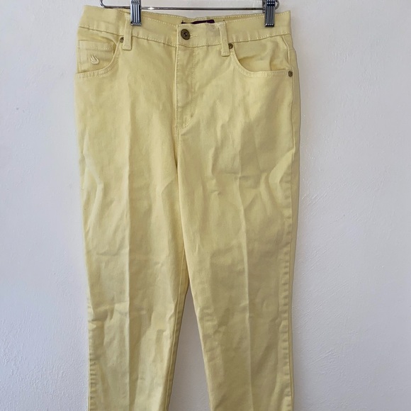 Gloria Vanderbilt Skinny Jean in Yellow - Picture 2 of 2
